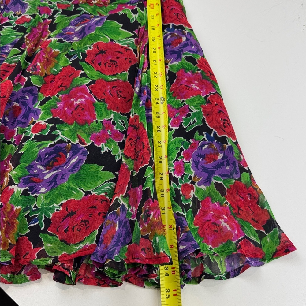 Le Chateau Floral Mini Dress - Picture 9 of 10